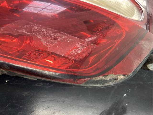 Foto 2ª: Piloto Trasero Derecho Kia Carnival J3 (1999)