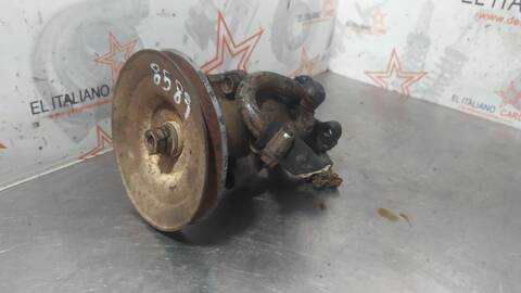 Foto 2ª: Bomba de Direccion Toyota 4 Runner 3.0 TD KZN 130) 125CV 92KW 4-RUNNER N13) [2L] (2003)