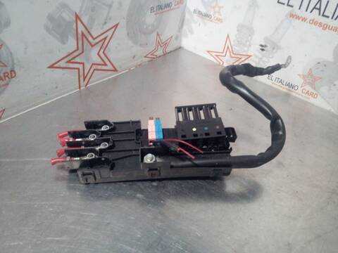 Caja Reles Fusibles Mercedes Clase E 180 E 320 4-MATIC 211.082) BERLINA 224CV 165KW