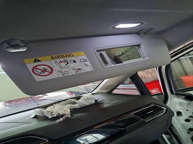 Foto 3ª: Parasol Derecho Volkswagen Touran SPORT BMT 150CV 110KW [DFGA] (2016)