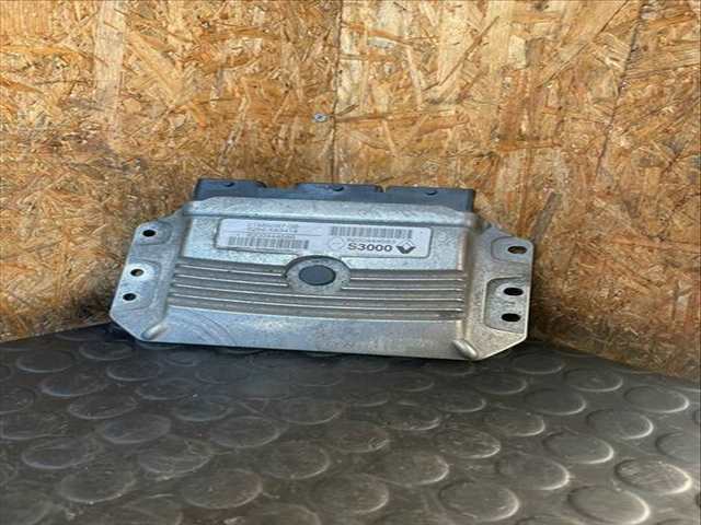 Foto 1ª: Centralita Motor ECU Renault Laguna DYNAMIQUE 2 135CV (2001)