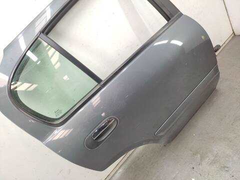 Foto 3ª: Puerta Trasera Derecha Nissan Almera 1.5 98CV 72KW [QG15] (2005)