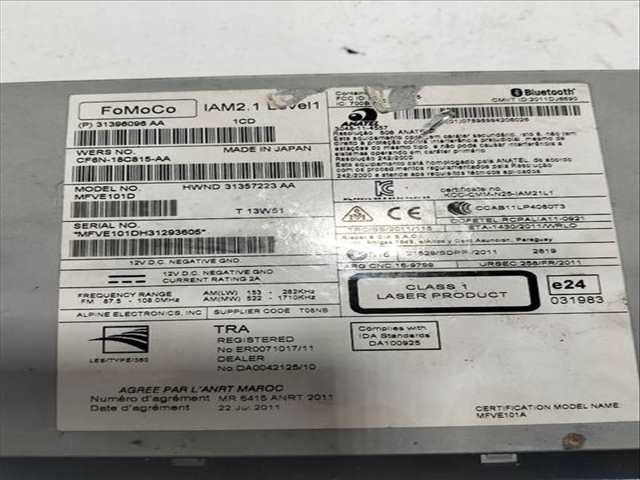 Foto 3ª: Sistema Audio Radio CD Volvo V40 KINETIC 1 DIESEL CAT 114CV [D4162T] (2012)