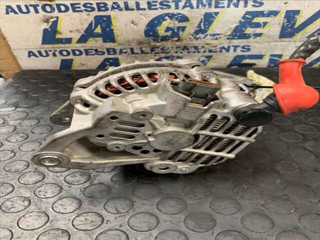 Foto 2ª: Alternador Nissan Almera ALMERA ACENTA 0CV [2184 CC (2.2 LTR) 112CV/82KW YD22DDT] (2001)