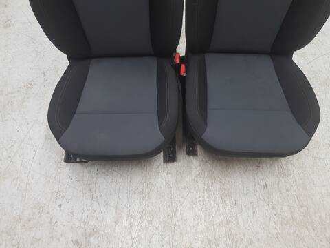 Foto 2ª: Juego Asientos Completos Dacia Sandero STEPWAY EXTREME GO (2022)