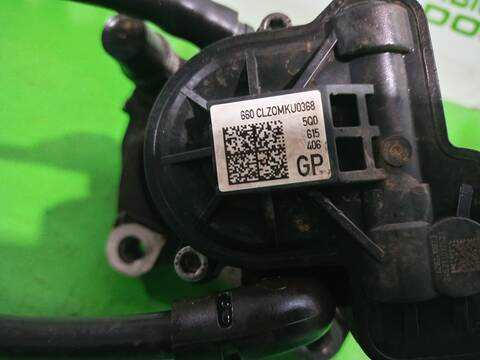 Foto 3ª: Pedal Embrague Volkswagen T-Roc BASIS 110CV 81KW [DLAA] (2022)
