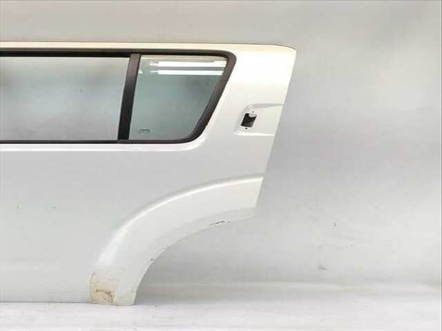 Puerta Trasera Izquierda Nissan Pathfinder 2.5 DCI 4WD