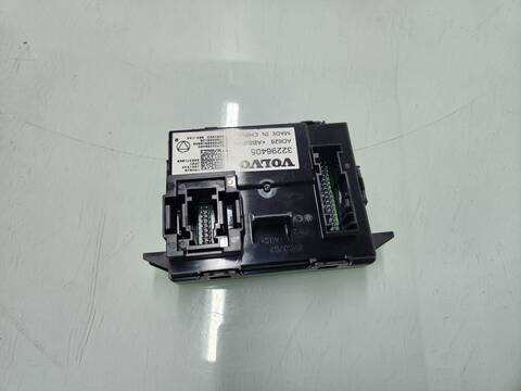 Foto 3ª: Centralita Motor ECU Volvo XC 40 MOMENTUM PRO 2WD 163CV 120KW [B3154T2] (2020)