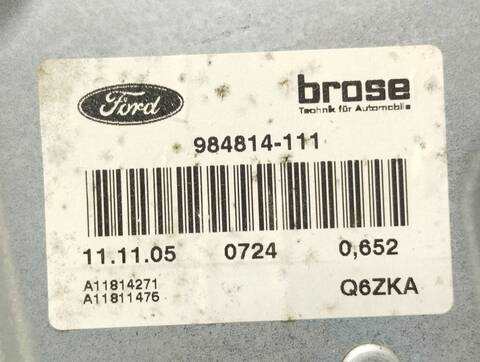 Foto 3ª: Elevalunas Manual Trasero Izquierdo Ford Focus AMBIENTE D) BERLINA 100CV 74KW [HWDA] (2005)
