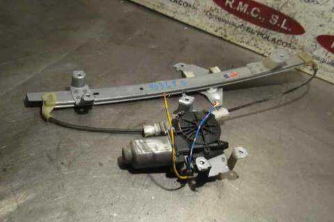 Elevalunas Manual Trasero Derecho Nissan Pathfinder 2.5 DCI XE 171CV 126KW