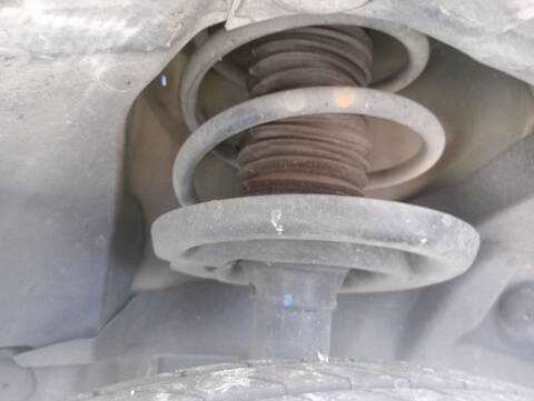 Amortiguador Delantero Izquierdo Renault Clio ZEN 90CV 66KW