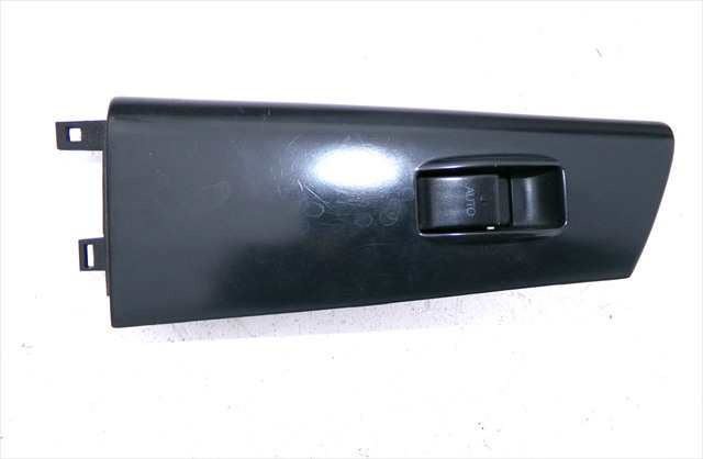 Botonera Elevalunas Toyota Corolla 1.4 D RANCHERA, 2004-2007