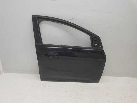 Puerta Delantera Derecha Ford Focus TREND