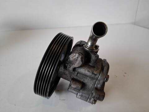 Foto 2ª: Bomba de Direccion Ford Fiesta AMBIENTE 1 TDCI CAT 68CV (2002)