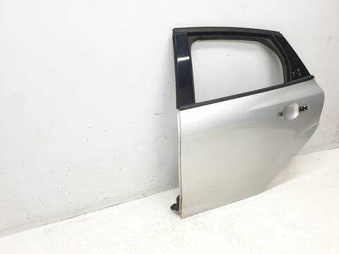 Foto 3ª: Puerta Trasera Izquierda Ford Focus TREND 0CV 72KW [JQDA] (2010)