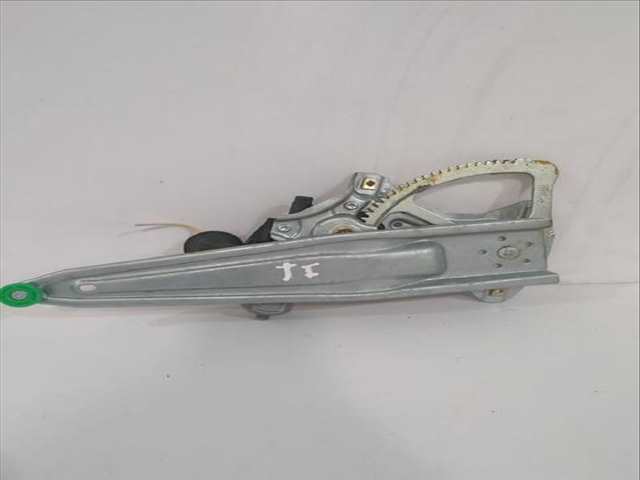 Foto 3ª: Elevalunas Manual Trasero Izquierdo Toyota Yaris ACTIVE 112CV [2NRFKE] (2017)