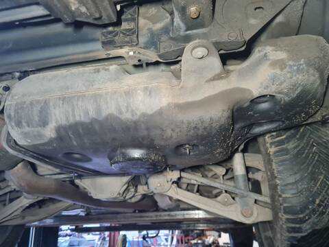 Deposito AdBlue Mercedes Clase ML 350 3.0 D 258CV 190KW AUT. W166) BLUETEC 166.004) OM642