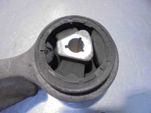 Foto 2ª: Brazo Suspension Delantero Izquierdo Bmw Serie 5 518 530D BERLINA 231CV 170KW [306D3 D] (2006)