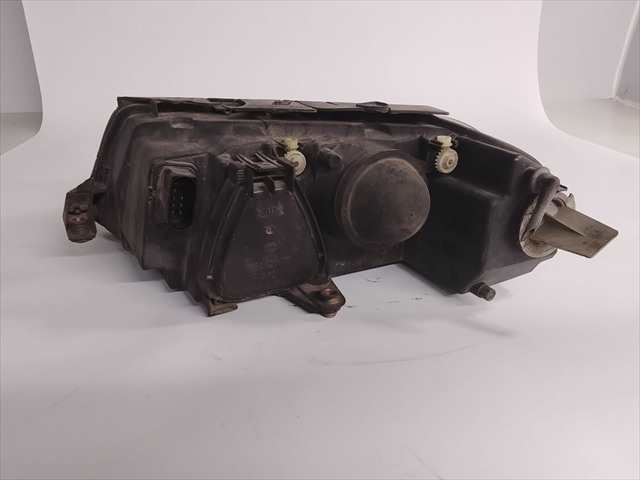 Foto 2ª: Faro Derecho Volkswagen Passat 1.9 D [D/AVF] (2004)