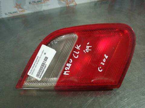 Foto 1ª: Piloto Trasero Izquierdo Mercedes Clase C 160 279CV 205KW (1998)