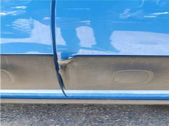 Foto 2ª: Puerta Trasera Izquierda Citroen C3 1.2 VTI 82 82CV 60KW [HMZ (EB2F)] (2017)
