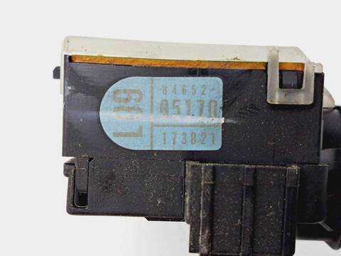 Foto 4ª: Mando Multifuncion Toyota Avensis 2.2 D-4D EXECUTIVE BERLINA 5-PTAS.) 150CV 110KW [2ADFTV] (2006)
