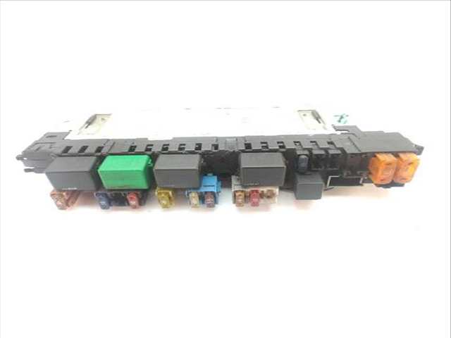 Caja Reles Fusibles Mercedes Clase S 220 S 320 CDI 220.025 220.125) 204CV