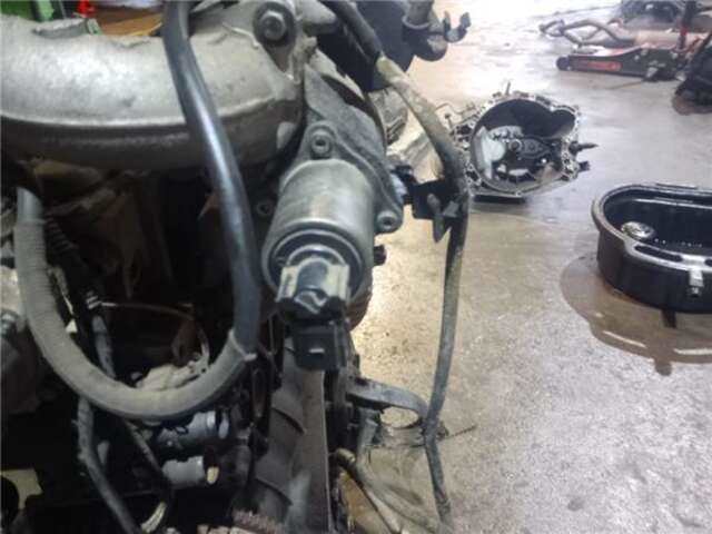 Foto 3ª: Carter Renault Laguna 1.9 CONFORT DYNAMIQUE [1.9 LTR. - 88 KW DCI DIESEL]