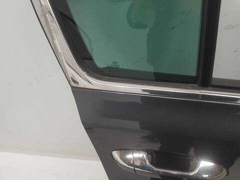 Foto 2ª: Puerta Trasera Derecha Kia Sportage EMOTION 4X2 [G4FD] (2014)