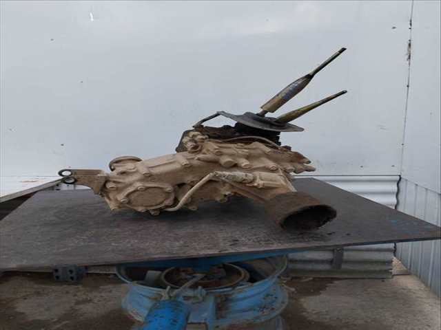 Foto 4ª: Caja Transfer Mitsubishi Pajero 181CV 133KW [4D56T] (1995)