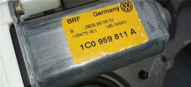 Elevalunas Eléctrico Trasero Izquierdo Volkswagen Bora 1.9 TDI (100)
