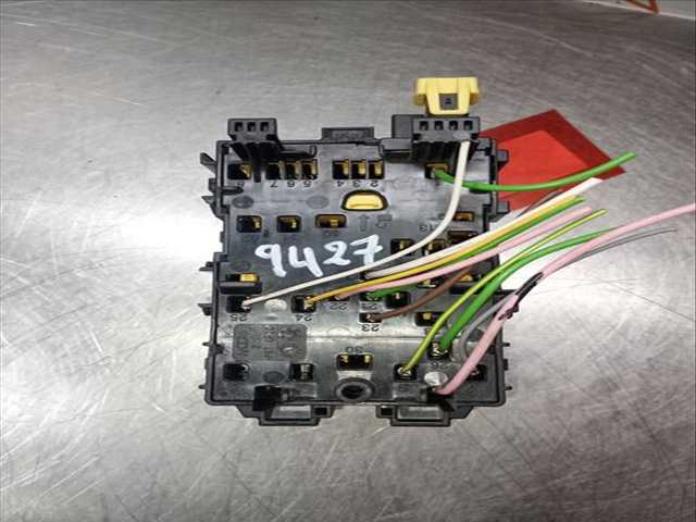 Foto 2ª: Caja Reles Fusibles Toyota Proace COMBI L1 VX 102CV 75KW [YHR] (2022)