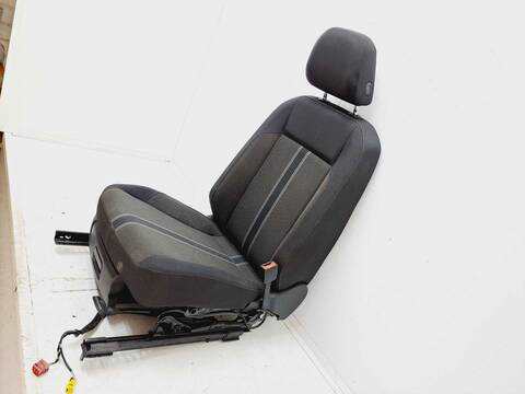 Foto 2ª: Asiento Delantero Derecho Volkswagen T-Roc BASIS 116CV 85KW [DTRD] (2021)