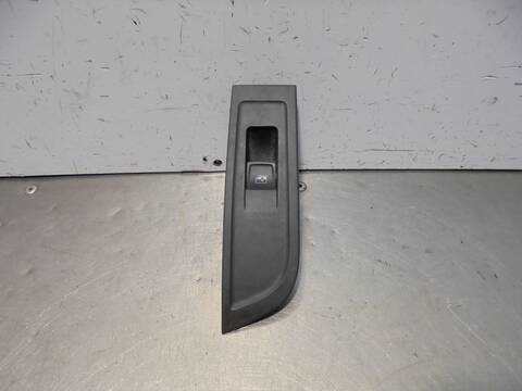 Botonera Elevalunas Skoda Kamiq ACTIVE 115CV 85KW