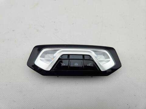 Foto 1ª: Luz Interior Bmw Serie 3 315 330D XDRIVE SPORT LINE 4P) BERLINA 265CV [B57D30A] (2022)