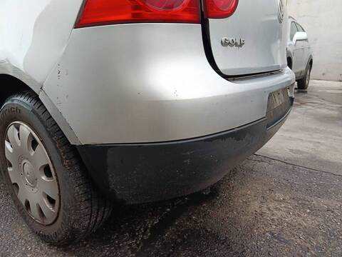 Foto 3ª: Paragolpes Trasero Volkswagen Golf BKC (2004)