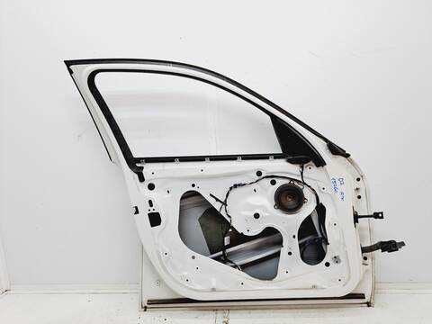 Foto 3ª: Puerta Delantera Izquierda Bmw Serie 1 114 1.5 12V TD 116CV 85KW [B37D15A] (2016)