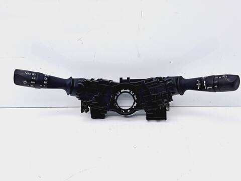 Mando Luces Toyota Auris 1.8 16V HIBRIDO) 99CV 73KW