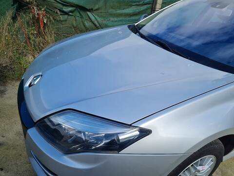 Foto 3ª: Capot Renault Laguna DYNAMIQUE TOMTOM III 110CV 81KW [K9K782] (2011)