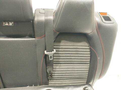 Foto 3ª: Asientos Traseros Mercedes Clase G 230 GLA 200 CDI - D 156.908) 136CV 100KW [OM 651.930] (2017)