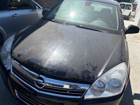 Foto 2ª: Capot Opel Astra Z17DTR BERLINA (2010)