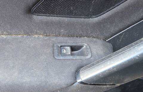 Botonera Elevalunas Volkswagen Touran EDITION BMT 116CV 85KW