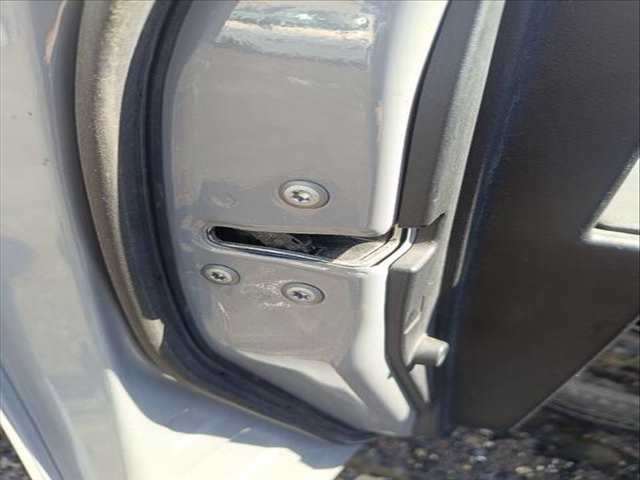 Cerradura Puerta Delantera Izquierda Toyota Avensis BUSINESS ADVANCE 143CV 105KW