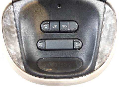 Foto 2ª: Luz Interior Chrysler Voyager 147CV 108KW [7 Ó VM07C] (2003)