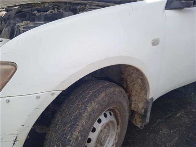 Aleta Delantera Izquierda Mitsubishi L200 2.5 INVITE DOPPELKABINE 4WD [2.5 LTR. - 100 KW DI-D CAT]