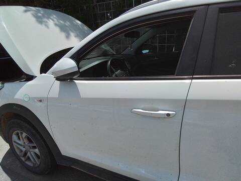 Foto 4ª: Puerta Delantera Izquierda Hyundai Tucson CLASSIC BLUE 116CV 85KW [D4FD] (2018)