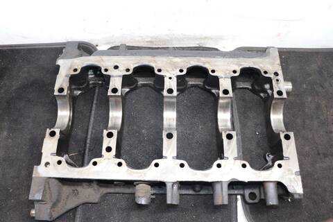 Cubrecarter Mitsubishi Montero 3.2 DI-D AVANCE 5-PTAS.) 165CV 121KW