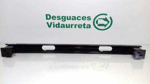 Foto 3ª: Refuerzo Paragolpes Trasero Mercedes Clase V 200 136CV 100KW (2014)