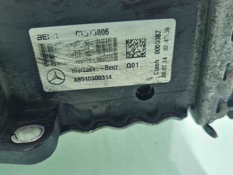 Foto 2ª: Intercooler Mercedes Clase C 160 C 250 T CDI 4MATIC BLUETEC 205.209) 204CV 150KW FAMILIAR [651921] (2014)