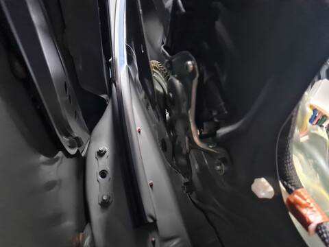 Foto 2ª: Elevalunas Manual Trasero Izquierdo Toyota Rav4 FEEL HYBRID 197CV [2AR] (2017)